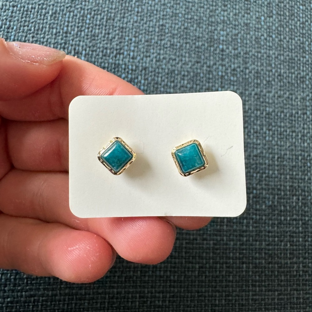 $ firm Kendra Scott Studs